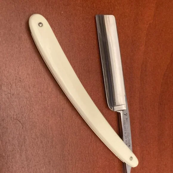 Antique Straight Razor (Germany)